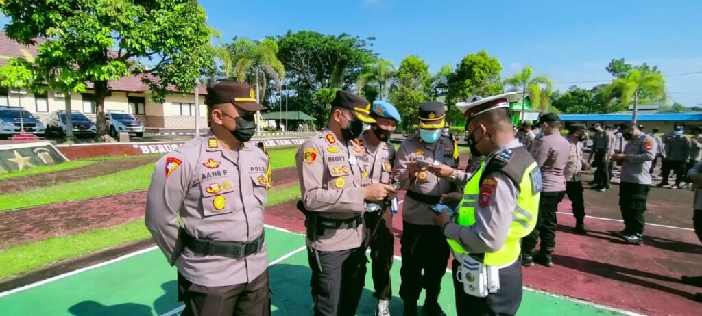 Kapolres Melawi : Tertibkan Diri Sendiri Baru Tertibkan Masyarakat