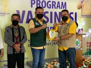 DPD Golkar Melawi Gelar Vaksinasi Covid-19, Target 500 Orang Divaksin