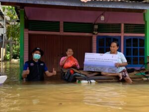 Banjir Melawi, Bank Indonesia Salurkan Bantuan Lewat ACT Kalbar