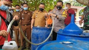 Gelar OP Minyak Goreng Murah, Polres Melawi dan Distributor Bantu Penuhi Kebutuhan Warga