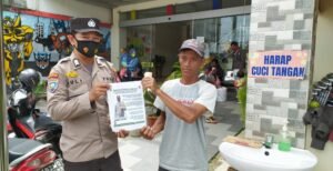 Satbinmas Polres Melawi Gelar Penling dan Bagikan Brosur Imbauan