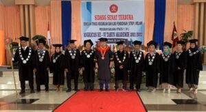 STKIP Melawi Laksanakan Wisuda Sarjana ke VI, Bupati Dadi Ikut Diwisuda