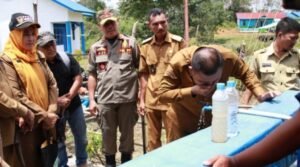 Bupati Dadi Apresiasi Biosand Filter Gagasan Kabid Kesmas Dinkes Melawi