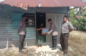 Sambut HUT Ke-42, Satbinmas Polres Melawi dan Satpam Gelar Baksos Kepada Pensiunan Satpam dan Masyarakat