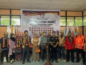 Pimcab PKN Daftar Bacaleg ke KPU Kabupaten Melawi