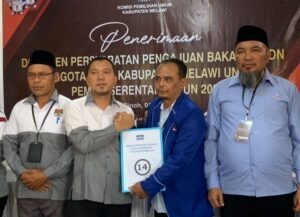 Daftarkan Bacaleg ke KPU, Partai Demokrat Melawi Targetkan 1 Fraksi