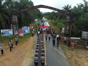 Tradisi Penerimaan Anggota Baru Polres Melawi