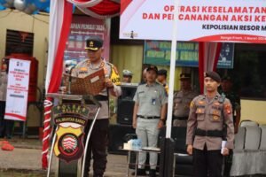 Kapolres Melawi Bacakan Ikrar Deklarasi Bersaudara Di Jalan Sehati, Safety dan Presisi