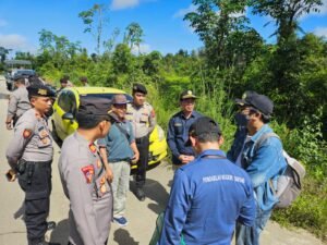 44 Personil Polres Melawi Amankan Eksekusi Lahan Kosong Oleh PN Sintang