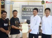 Mewujudkan Reforma Agraria: 271 Sertipikat Tanah Elektronik Diberikan kepada Masyarakat Melawi