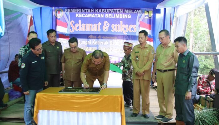 Bupati dan Wabup Melawi Resmikan Jembatan Keberak 2, Infrastruktur Ditingkatkan