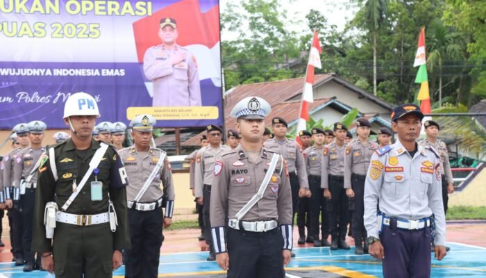Sasaran Jelas, Sanksi Tegas!. Kapolres Melawi Pimpin Apel Gelar Pasukan Operasi Patuh Kapuas 2025