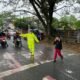 Hujan Tak Halangi Satlantas Melawi Laksanakan Strong Point Pagi