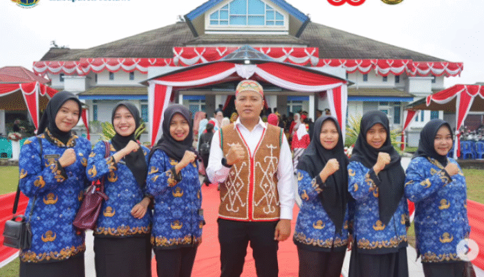 Khidmat, Kantor Pertanahan Melawi Ikuti Upacara HUT RI ke-80