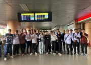 Dewan Pimpinan Wilayah Apkasindo Kalbar Lepas 26 Anak Petani Penerima Beasiswa BPDP ke Perguruan Tinggi