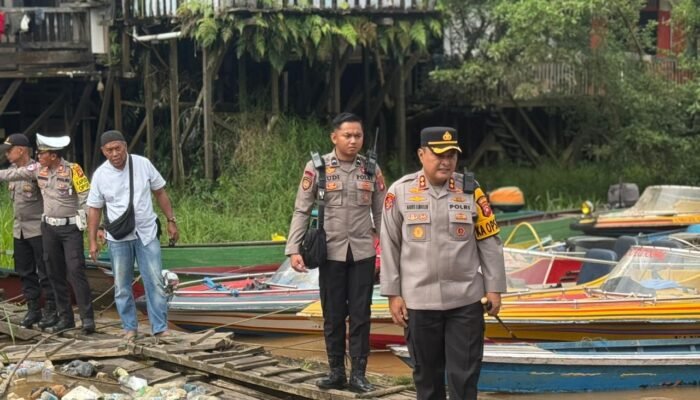Kapolres Melawi Cek Langsung Mudik Speedboat, Warga Diminta Waspada Debit Air Naik