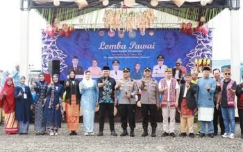 TP PKK Melawi Gaungkan Semangat Kartini Lewat Pawai Inspiratif Lintas Generasi