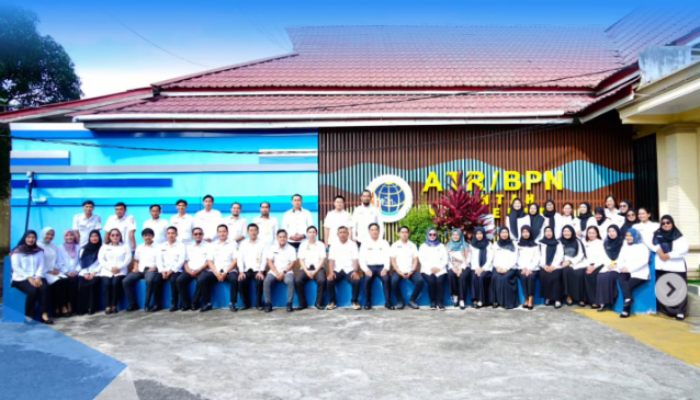 Apel Pagi Kantah Melawi Sebagai Bentuk Komitmen Dalam Meningkatkan Kesiapan Pelayanan Kepada Masyarakat