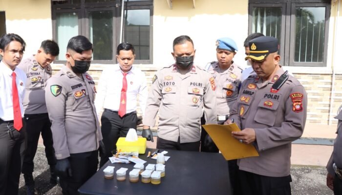 Puluhan Personel Polres Melawi Jalani Tes Urine, Propam Polda Kalbar Perketat Disiplin Internal