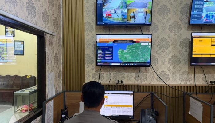 Polres Melawi Siagakan 9 Operator Hotline 110, Pastikan Respons Cepat 24 Jam untuk Masyarakat