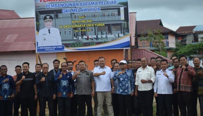 Bupati Melawi Tancapkan Tiang Pertama Asrama Pelajar GKII Melawi Hilir, Dorong Pembinaan Generasi Muda