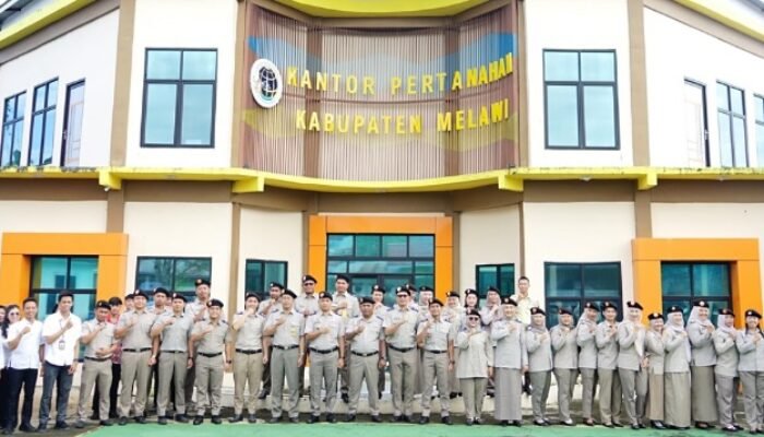 Kantah Melawi Gelar Apel Pagi, Teguhkan Disiplin ASN dan Tingkatkan Kualitas Pelayanan Publik