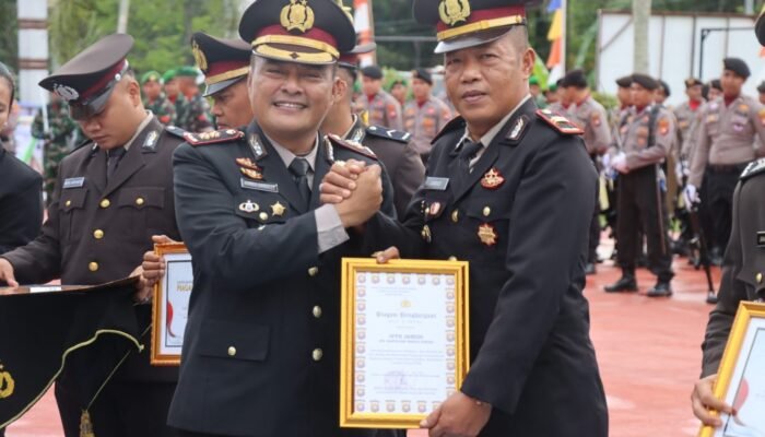 Kapolsek Nanga Pinoh Iptu Jamidi Raih Penghargaan Hari Bhayangkara ke-80, Berhasil Kawal Swasembada Jagung 2026