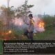 Gerak Cepat Polsek Nanga Pinoh Padamkan Karhutla di Desa Nanga Kayan, Warga Diimbau Tak Bakar Lahan