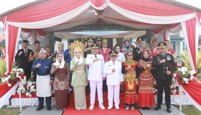 Bupati Melawi Pimpin Upacara HUT ke-81 RI, Tegaskan Pembangunan Harus Sejalan dengan Program Nasional