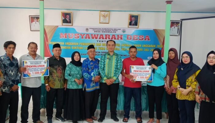 Pemdes Sidomulyo Salurkan BLT kepada Warga Miskin Ekstrem dan Sakit Menahun