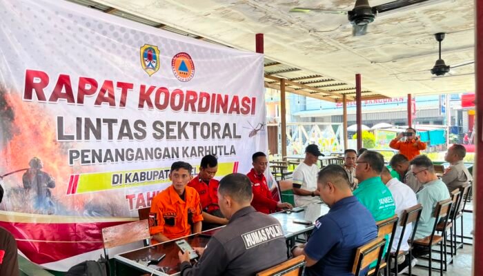 Karhutla Melawi Tak Lagi Sekadar Potensi, 196 Personel Gabungan Disiagakan