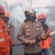 Karhutla Mengganas! Kapolres Melawi Turun Langsung Padamkan Api