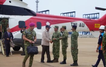 Usai Sambut Kedatangan Menhan RI, Danrem 121/Abw Lanjut Dampingi Sjafrie Sjamsoeddin Lepas JSDF Jepang Usai Misi Karhutla