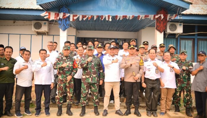 Bupati Melawi dan Satgas Mabes TNI Pantau Karhutla di Menukung, Sinergi Diperkuat