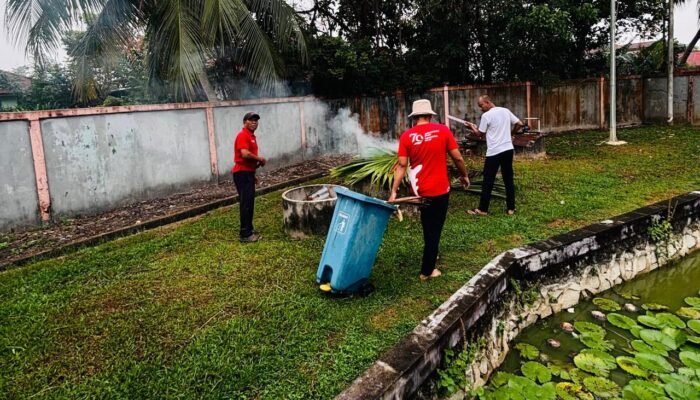 Korve Semarak Hari Perhubungan Nasional 2026, UPBU Nanga Pinoh Bersihkan Lingkungan Kantor