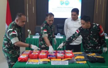 Satgas Pamtas Gagalkan Penyelundupan 16,4 Kg Sabu dari Malaysia, Danrem 121/Abw Serahkan ke BNNP Kalbar