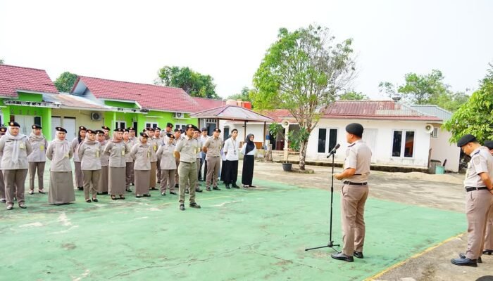 Perkuat Kekompakan dan Kejar Target Akhir Tahun, Kantor Pertanahan Melawi Gelar Apel Pagi